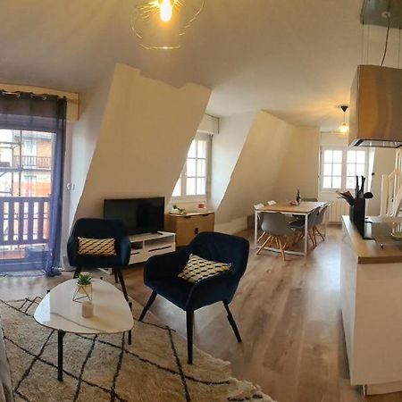 Duplex Au Coeur De Deauville Avec Vue Imprenable Et Parking Prive ภายนอก รูปภาพ